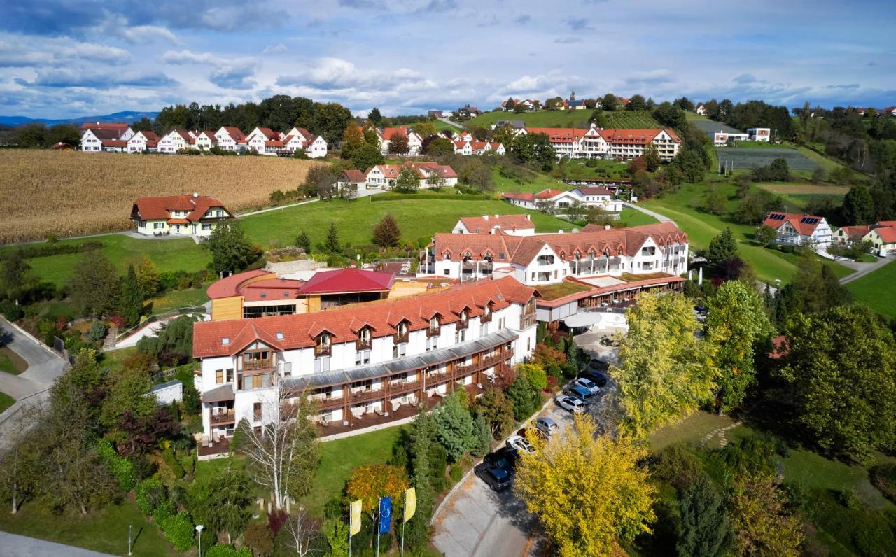 Ayurveda Resort MANDIRA Bad Waltersdorf Eksteriør bilde